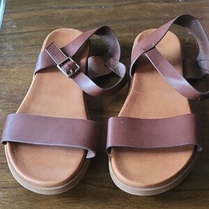 True Craft Brown Kids Sandals
